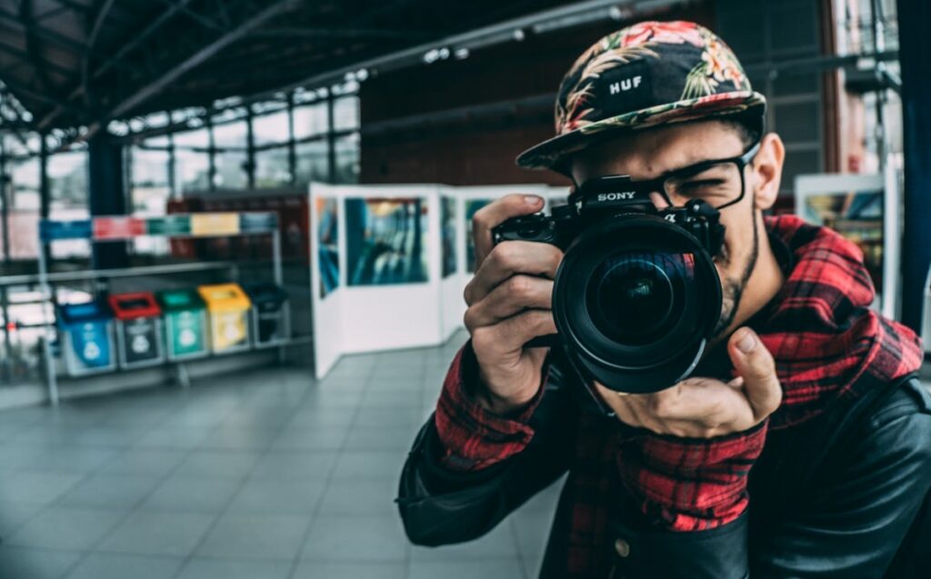 Wystawa fotograficzna upamiętniająca kapitulację Powstania Warszawskiego i niewolę Armii Krajowej