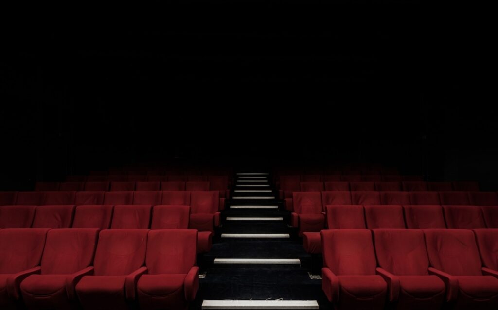 Radosne świętowanie popołudnia w Teatrze Capitol: podsumowanie zimowej potańcówki